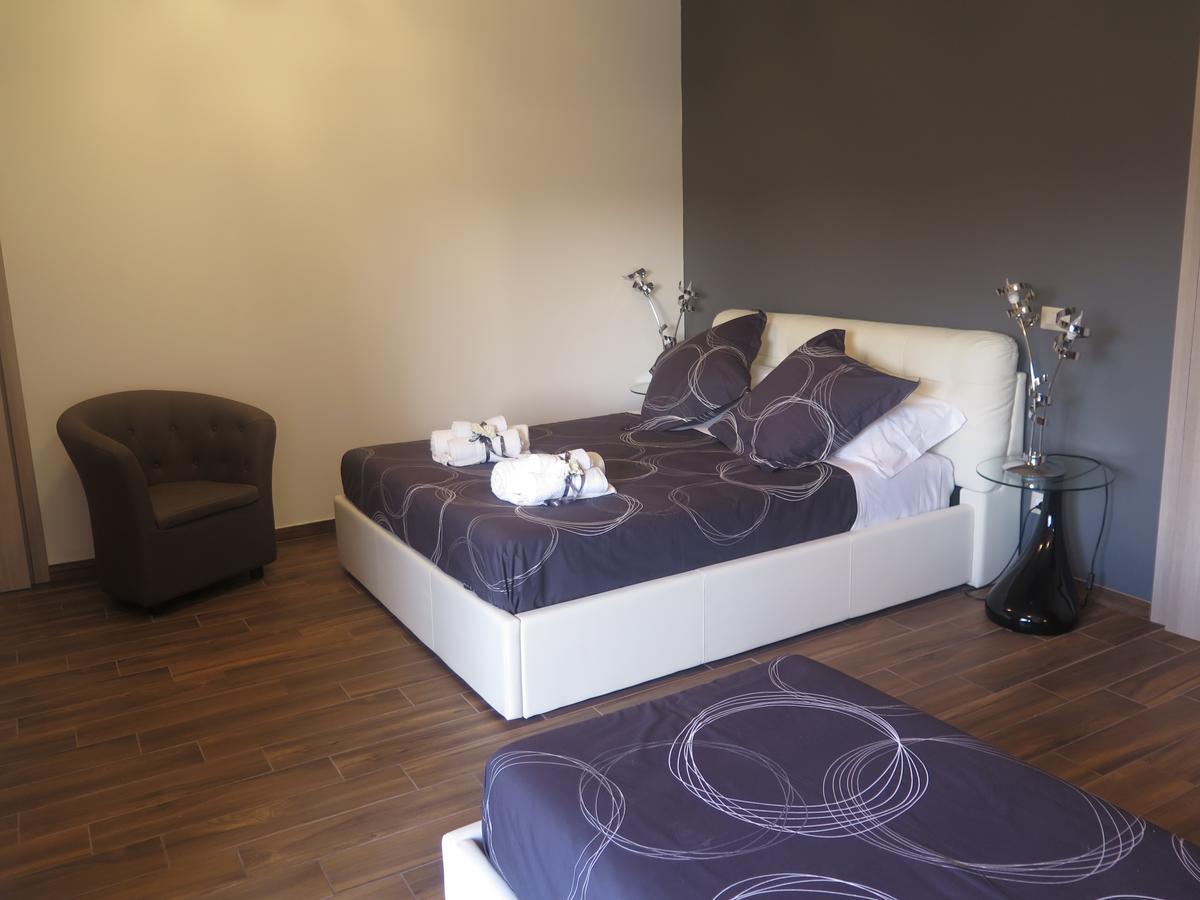 Symposium Bed&Breakfast Катания Екстериор снимка